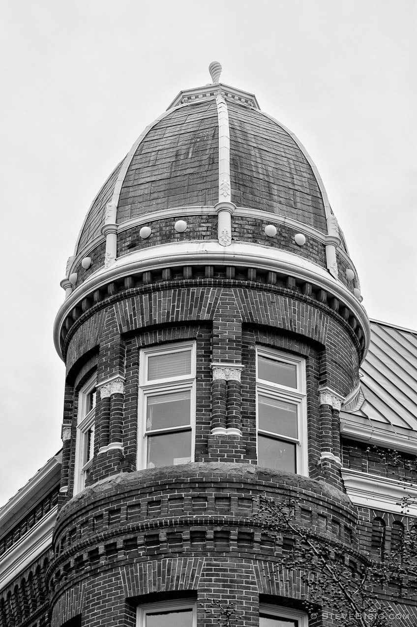 A black and white photograph of Barge Hall at Central Washington University in Ellensburg, Washington.
