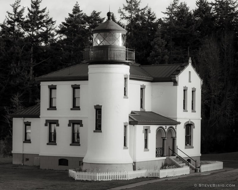 Admiralty Head Lighthouse, Whidbey Island, Washington, 2015
