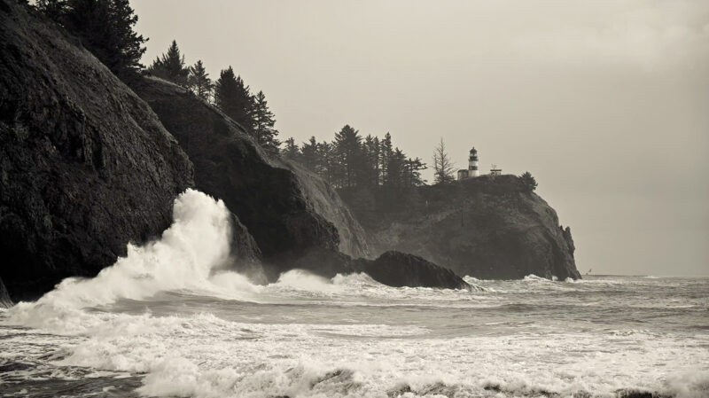 ONE MINUTE LANDSCAPE: Stormy Winter Day, Cape Disappointment, Washington, 2020